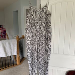 Banana Republic B&W Jumper Spaghetti Strap